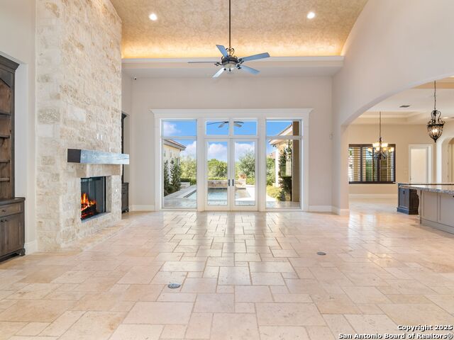 Image 11 of 80 For 211 Wellesley Landing