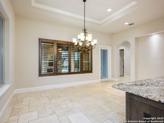 Image 25 of 80 For 211 Wellesley Landing