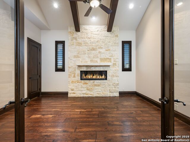 Image 39 of 80 For 211 Wellesley Landing