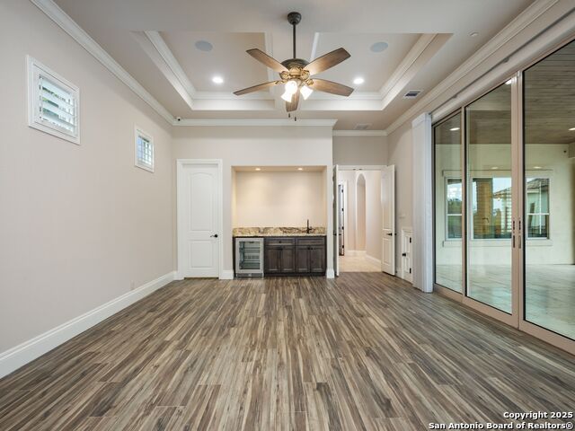 Image 52 of 80 For 211 Wellesley Landing