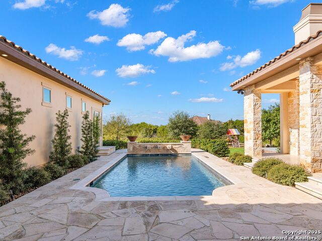 Image 55 of 80 For 211 Wellesley Landing