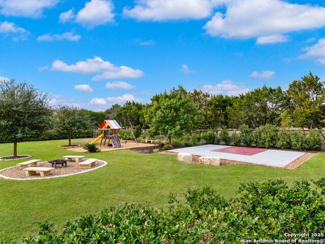 Image 63 of 80 For 211 Wellesley Landing