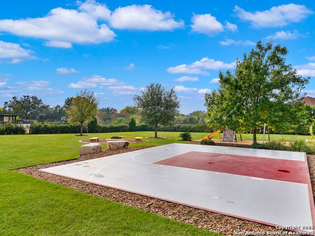 Image 66 of 80 For 211 Wellesley Landing