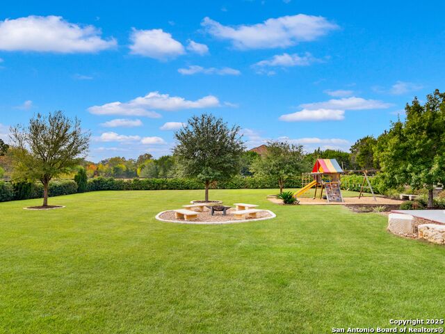 Image 71 of 80 For 211 Wellesley Landing