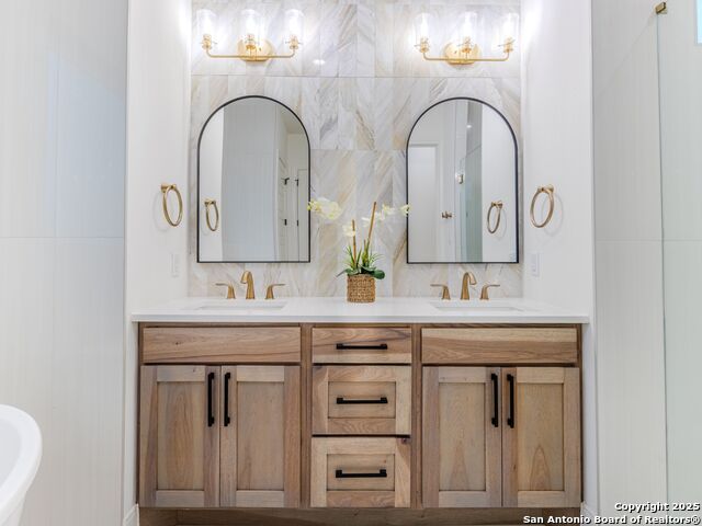 Image 36 of 61 For 8214 Sierra Hermosa