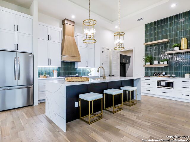 Image 9 of 61 For 8214 Sierra Hermosa