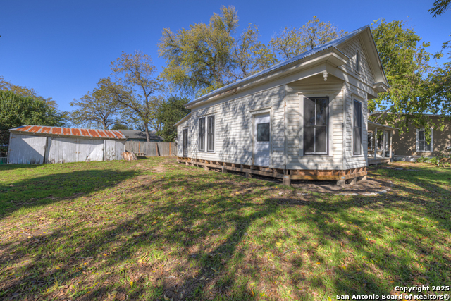 Image 36 of 41 For 163 Coll E