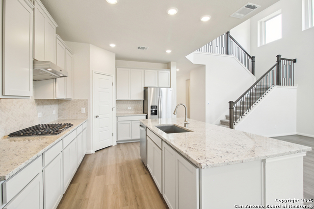 Image 4 of 26 For 11431 Feather Vale