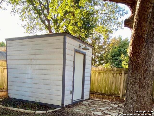 Image 15 of 20 For 11018 Scenic Pt.