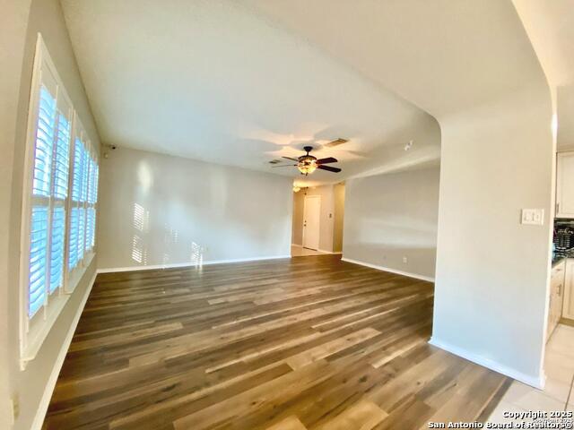 Image 8 of 20 For 11018 Scenic Pt.