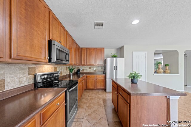 Image 16 of 37 For 12903 Thomas Sumter