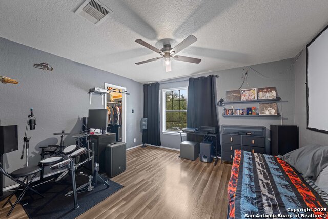 Image 30 of 37 For 12903 Thomas Sumter