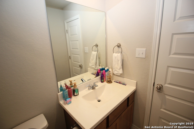 Listing photo id 27 for 12228 Buckaroo Ranch