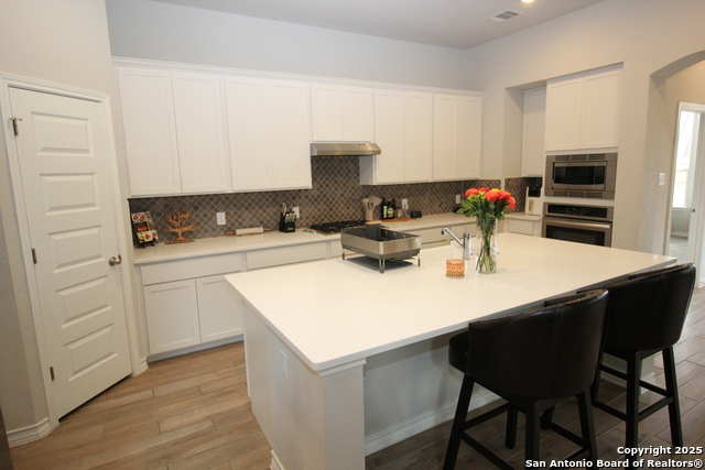 Listing photo id 6 for 12228 Buckaroo Ranch