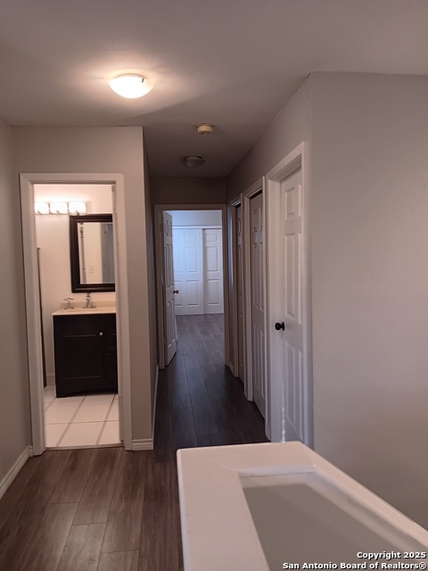 Image 19 of 30 For 8408 Echo Creek