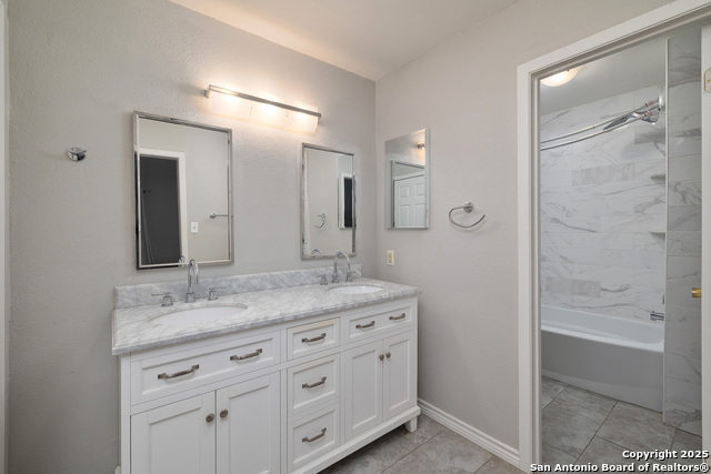 Image 24 of 30 For 8408 Echo Creek