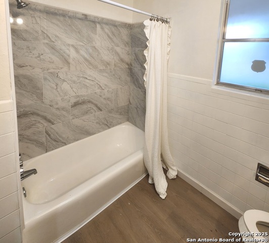 Image 14 of 30 For 4906 Bernadine