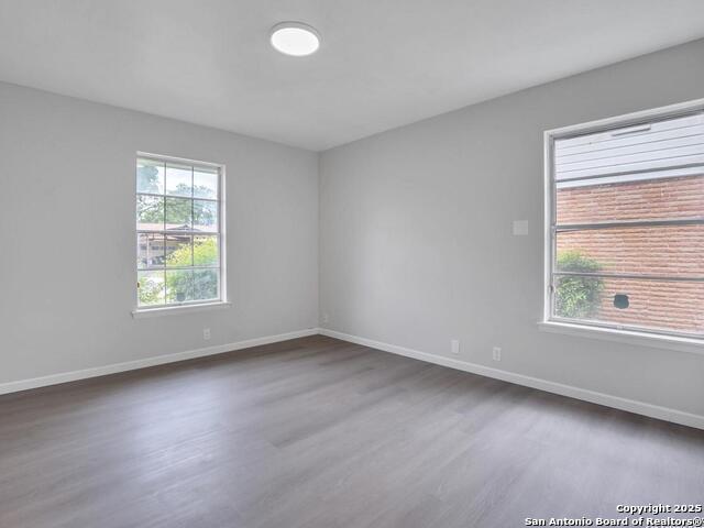 Image 19 of 30 For 4906 Bernadine