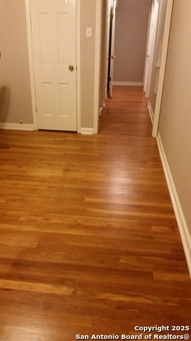 Image 19 of 43 For 410 S. Park Blvd.