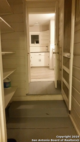 Image 3 of 43 For 410 S. Park Blvd.