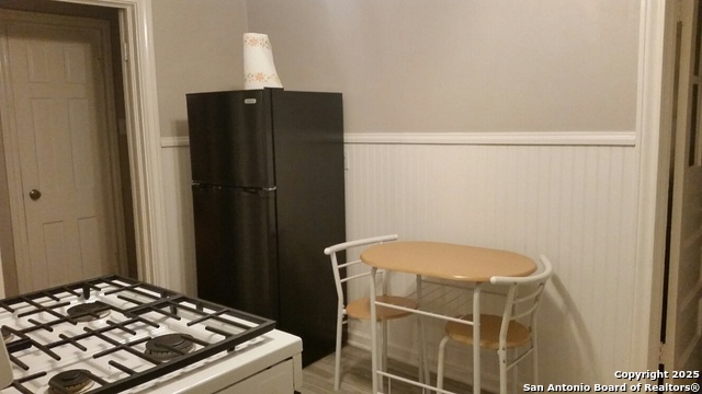 Image 6 of 43 For 410 S. Park Blvd.