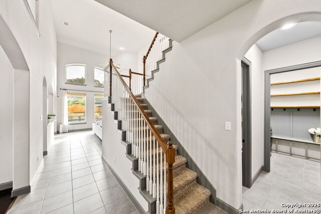 Image 38 of 59 For 8418 Mystic Chase