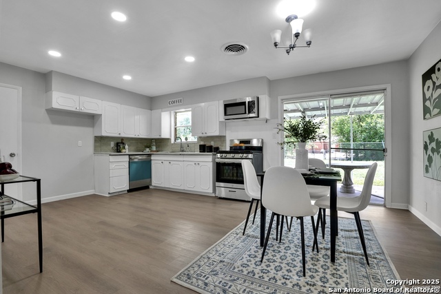 Image 8 of 19 For 4906 Bernadine