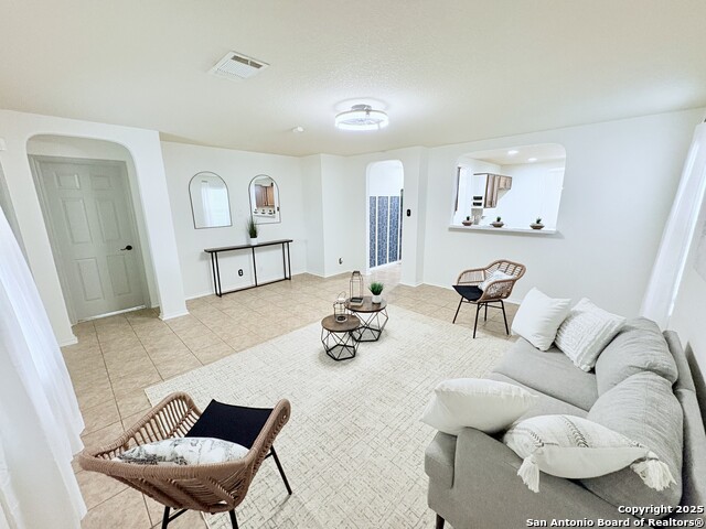 Image 10 of 43 For 11306 Camp Creek Trail