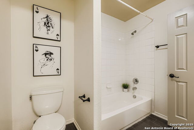 Image 26 of 43 For 11306 Camp Creek Trail