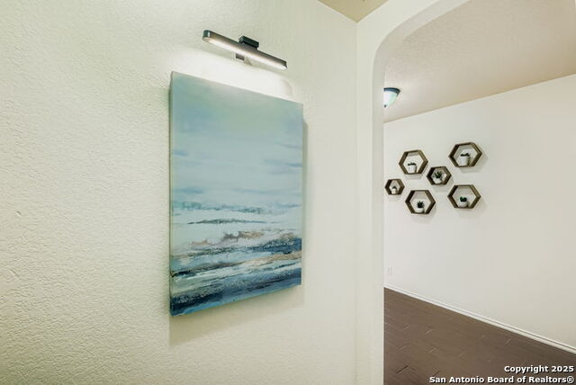 Image 29 of 43 For 11306 Camp Creek Trail