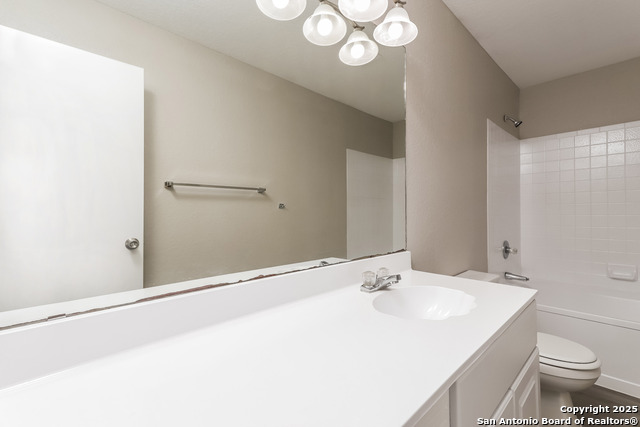 Image 14 of 15 For 6702 Highland Grass