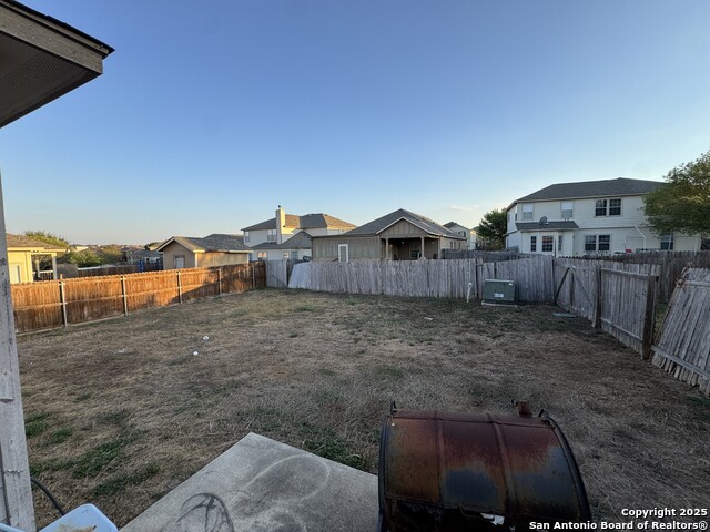 Image 19 of 29 For 6714 Harbor Flds