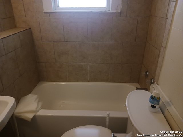 Image 6 of 13 For 702 Malone W