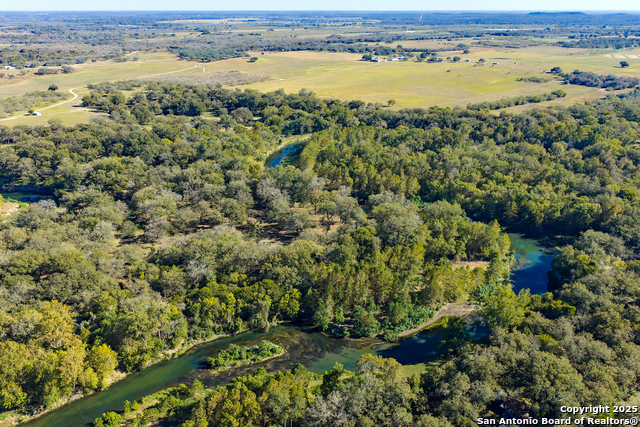 Listing photo id 3 for 10485 Fm 466