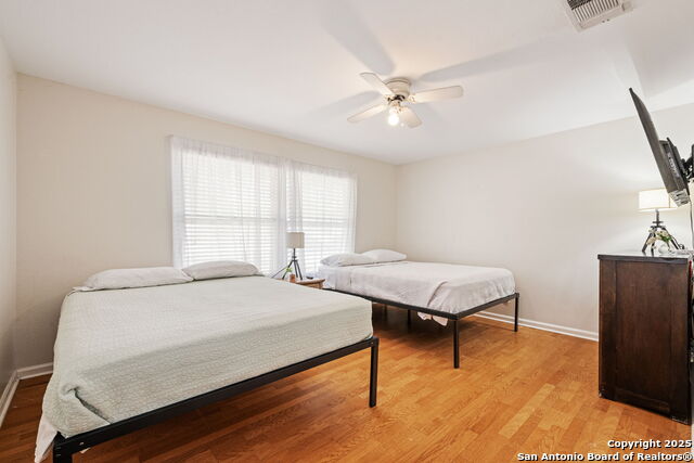 Image 22 of 31 For 122 Brees