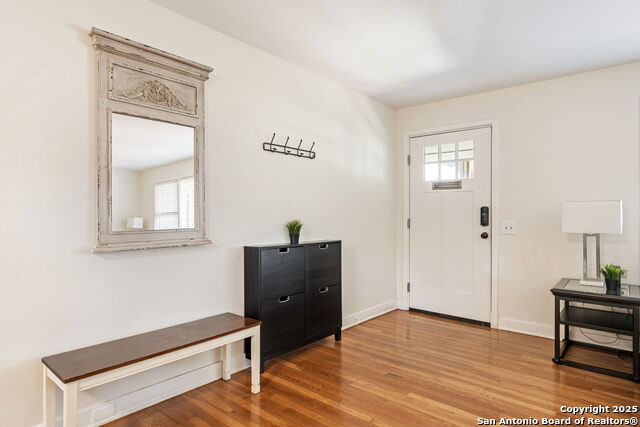 Image 4 of 31 For 122 Brees