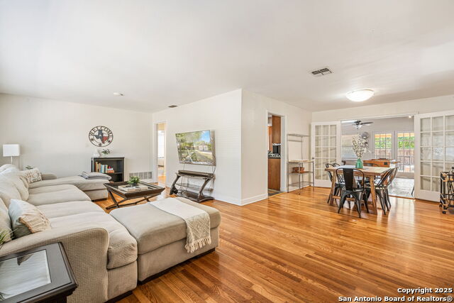 Image 6 of 31 For 122 Brees