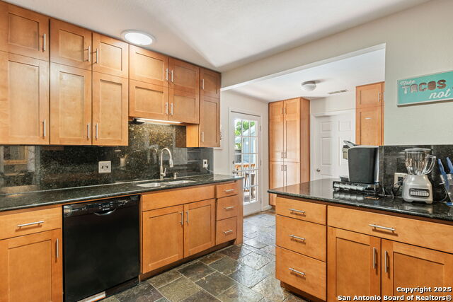 Image 8 of 31 For 122 Brees