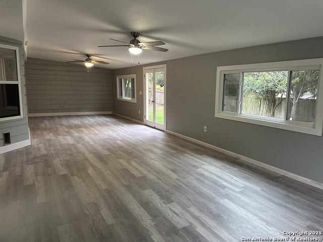 Image 22 of 25 For 13639 Oak