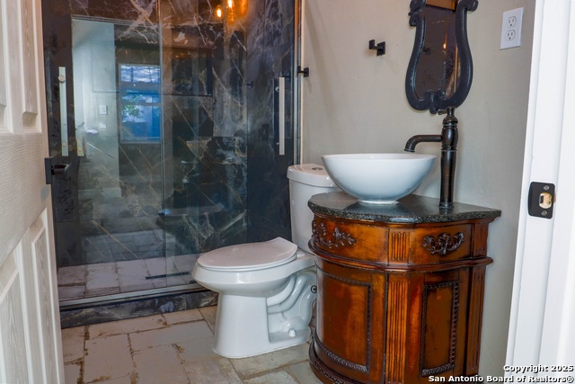 Image 10 of 17 For 426 Buckingham