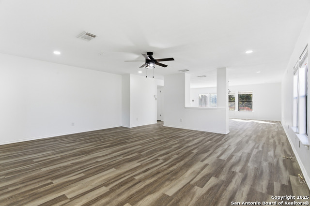 Image 34 of 52 For 404 Ashley Park