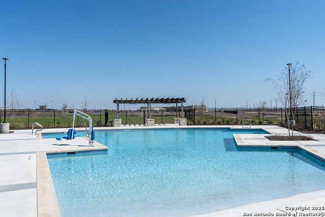 Image 4 of 6 For 12918 Bone Dry Lane