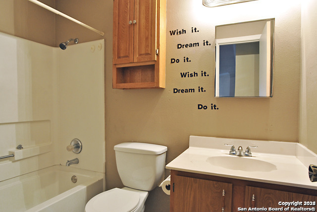 Image 16 of 19 For 7318 Corian Park Dr