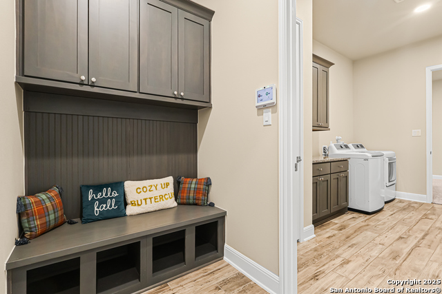 Image 32 of 42 For 27103 Coltens Canyon