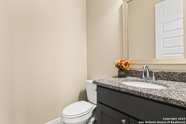 Image 35 of 42 For 27103 Coltens Canyon