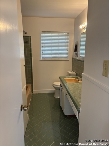 Image 7 of 11 For 730 Inspiration