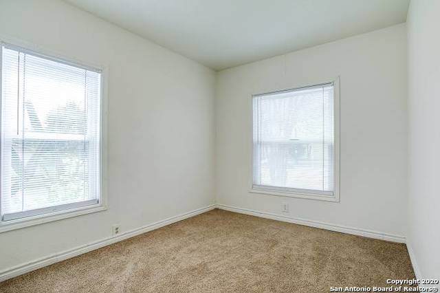 Image 10 of 12 For 2803 Woodlawn Ave W