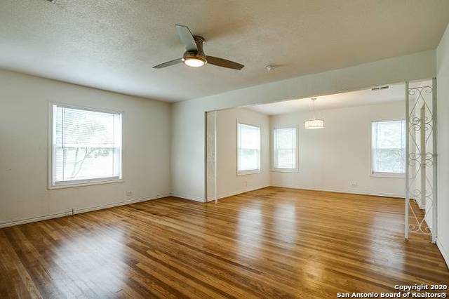 Image 2 of 12 For 2803 Woodlawn Ave W