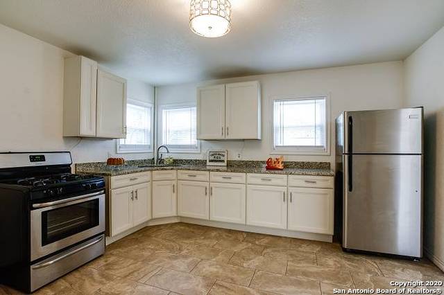 Image 6 of 12 For 2803 Woodlawn Ave W