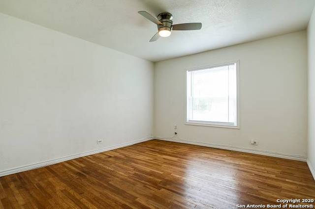 Image 8 of 12 For 2803 Woodlawn Ave W